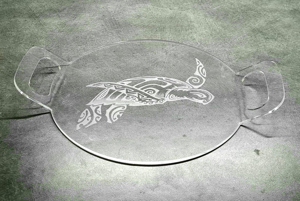 plateau acrylique gravé tortue